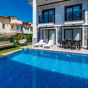 Villa Salkim- 4 Bedroom In Oludeniz